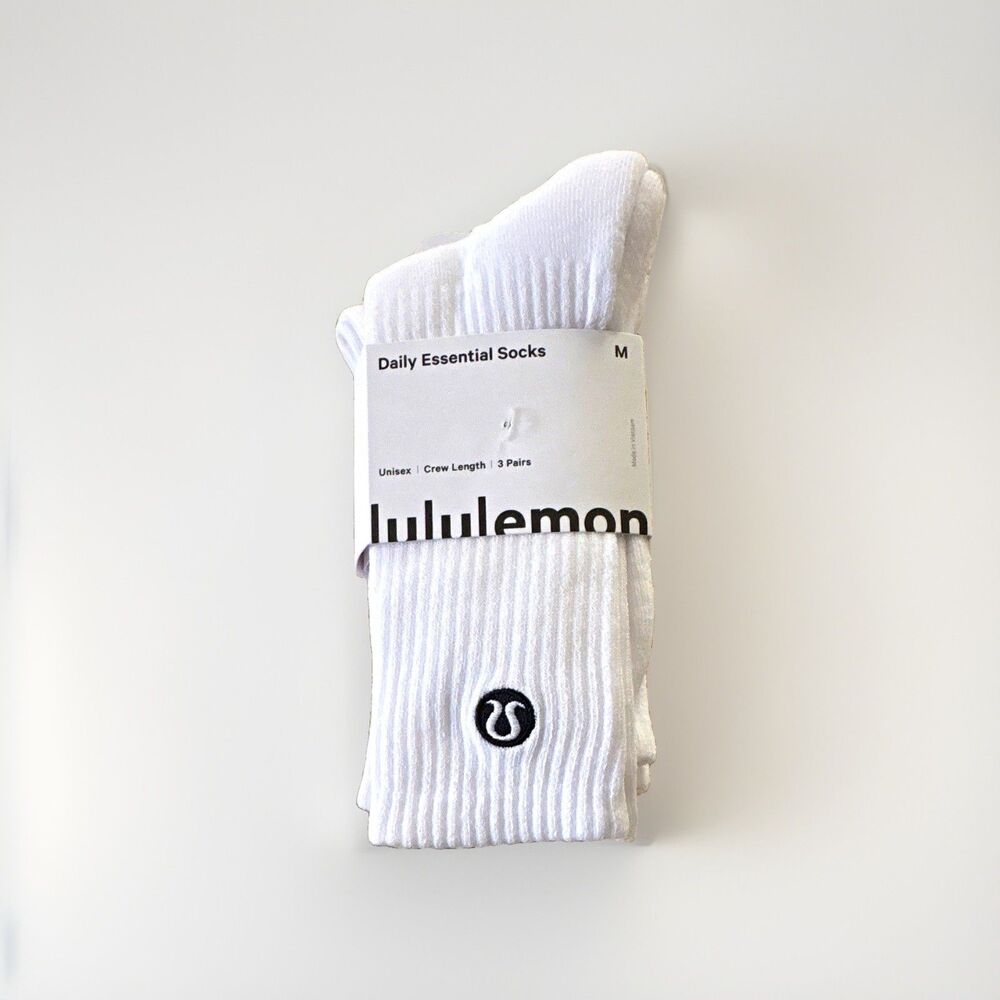 Lululemon Daily Essential Crew Socks Cushioned Ribbed White 3 Pairs Size M